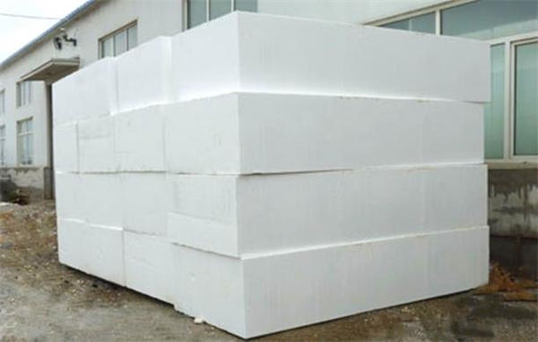 泡沫箱的注射成型發(fā)泡工藝簡介